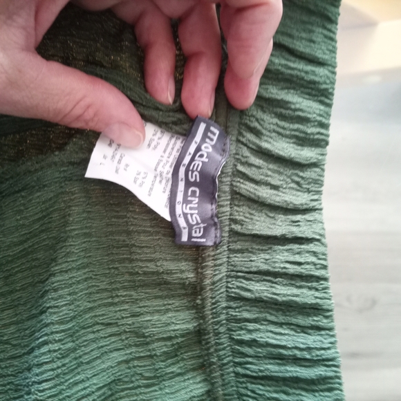 Green Women's Cargo Shorts - Picture 2 of 3